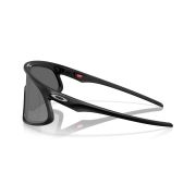 Oakley-Rslv-Side